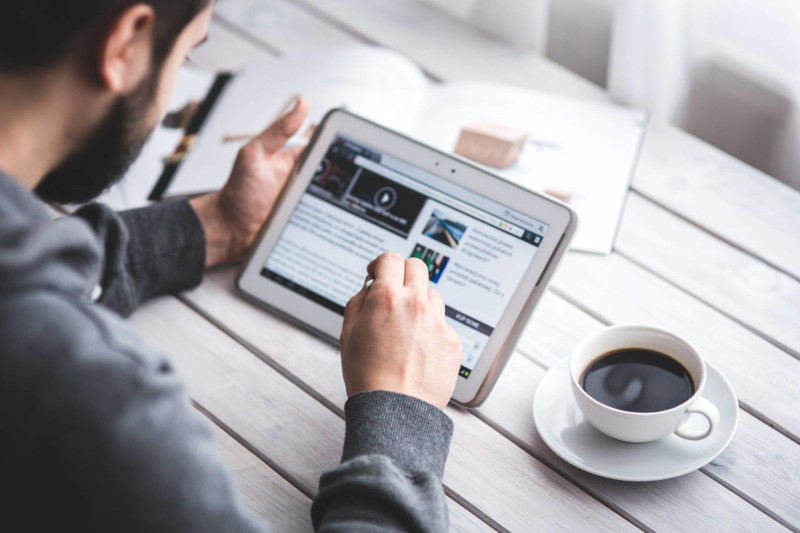 Web Content Reading web content on tablet